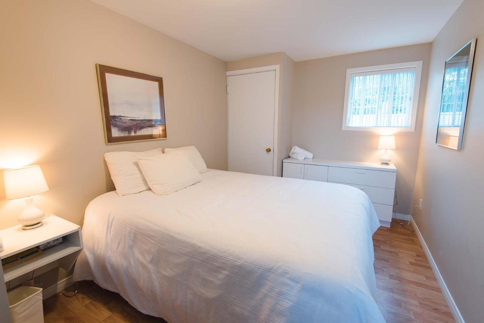 Auberge Le Parasol Chicoutimi エクステリア 写真