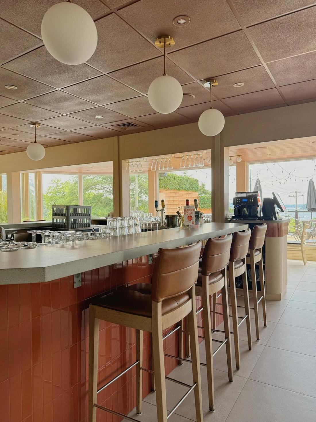 Auberge Le Parasol Chicoutimi エクステリア 写真
